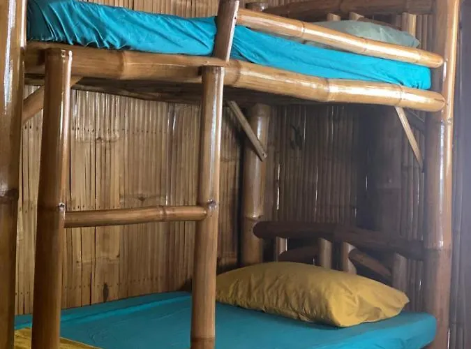 Rustique Rue Mabini - Hostel